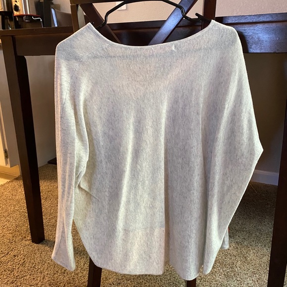 Long sleeve top - Picture 2 of 3